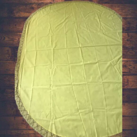 Vintage Yellow Oval Tablecloth Lace Boarders With 4 Napkins - Picture 6 of 8